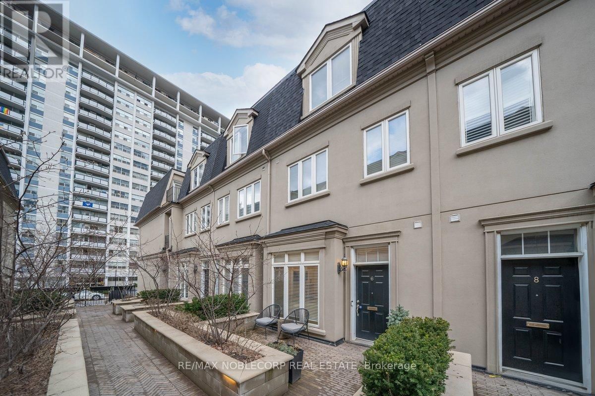 6 LUSCOMBE LANE Image 8