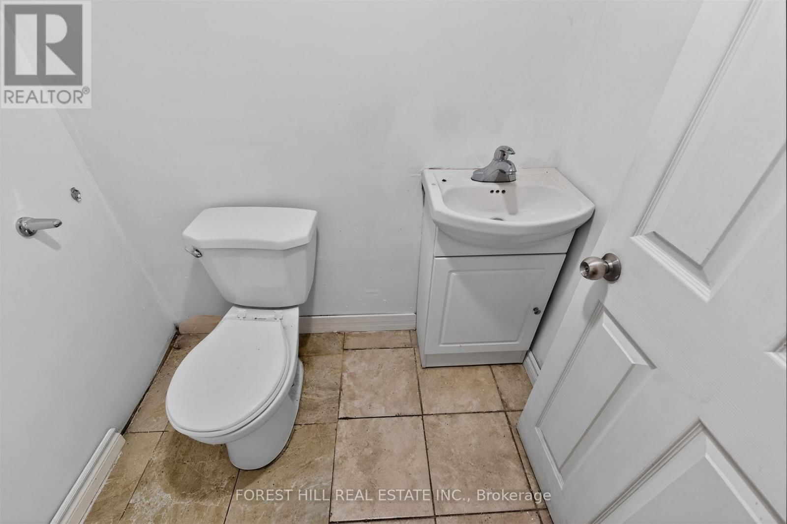 Main - 283 COLLEGE STREET Image 11