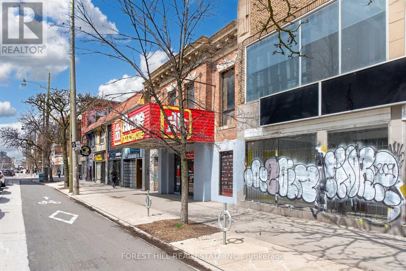 Main - 283 COLLEGE STREET Image 16