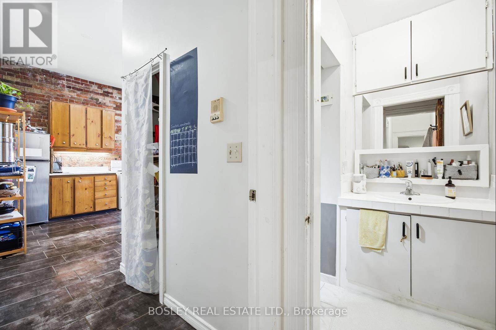 85 WALMER ROAD Image 12