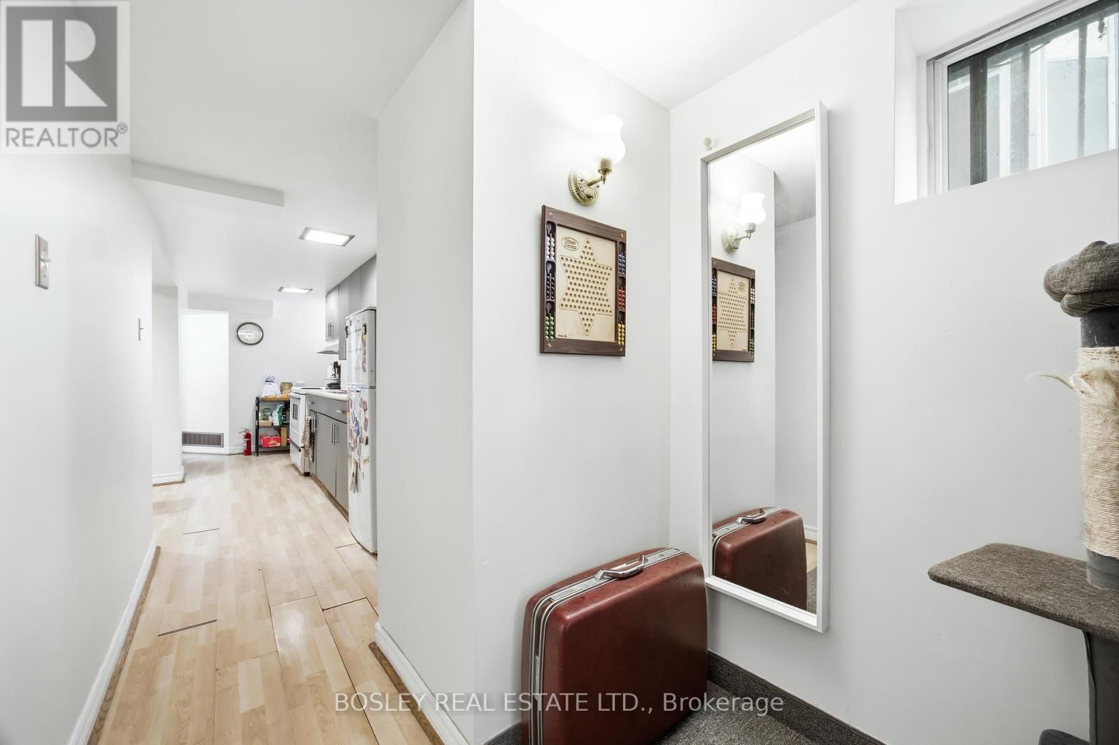 85 WALMER ROAD Image 39