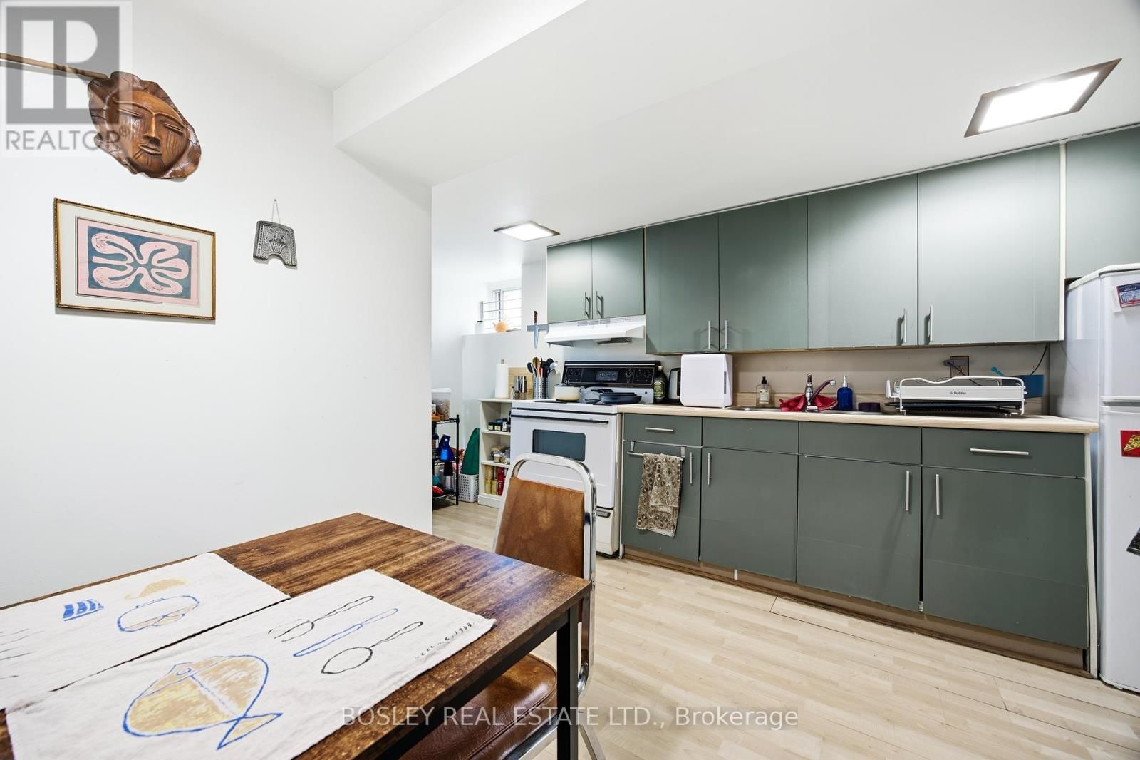 85 WALMER ROAD Image 41