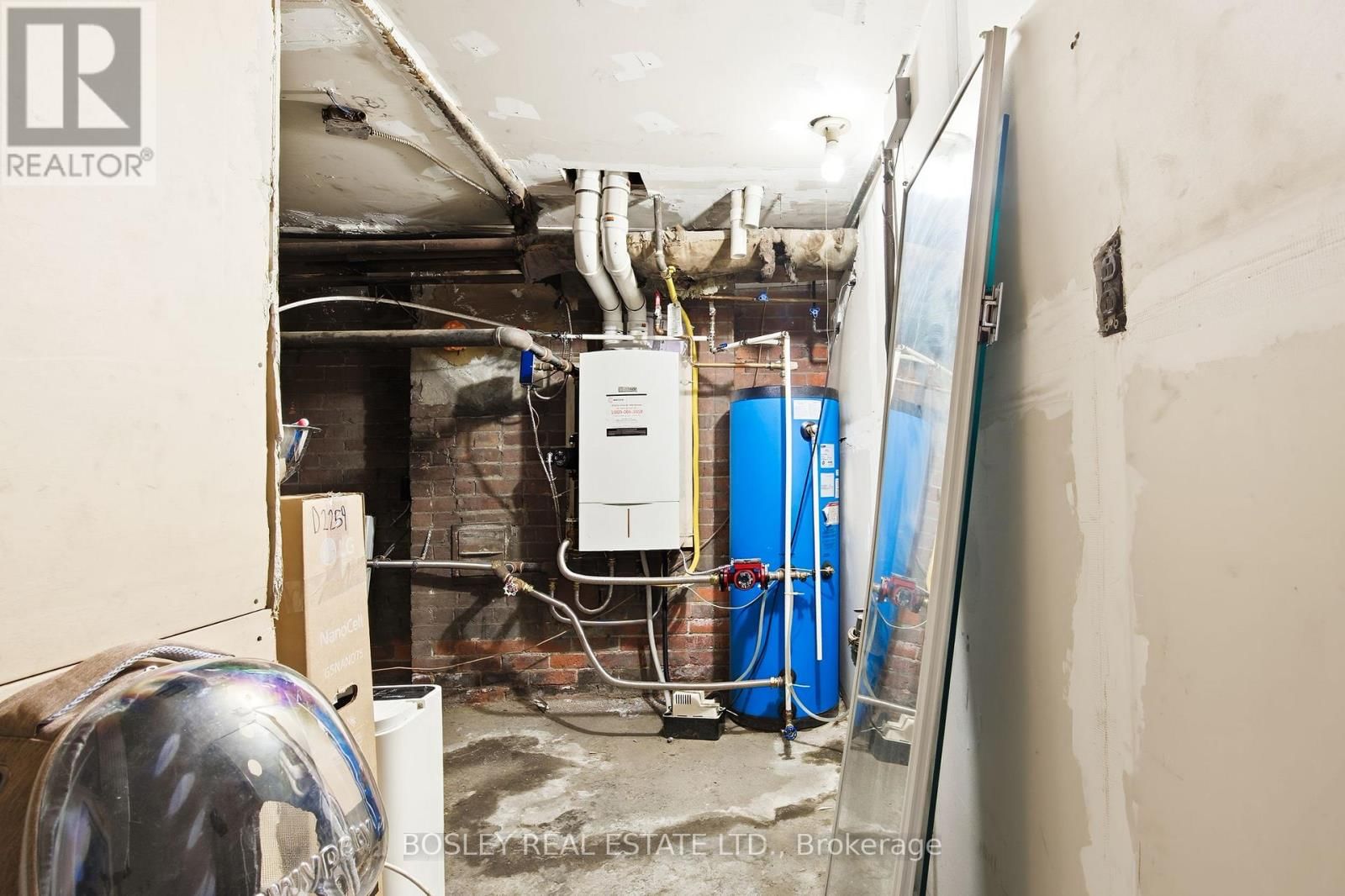 85 WALMER ROAD Image 43