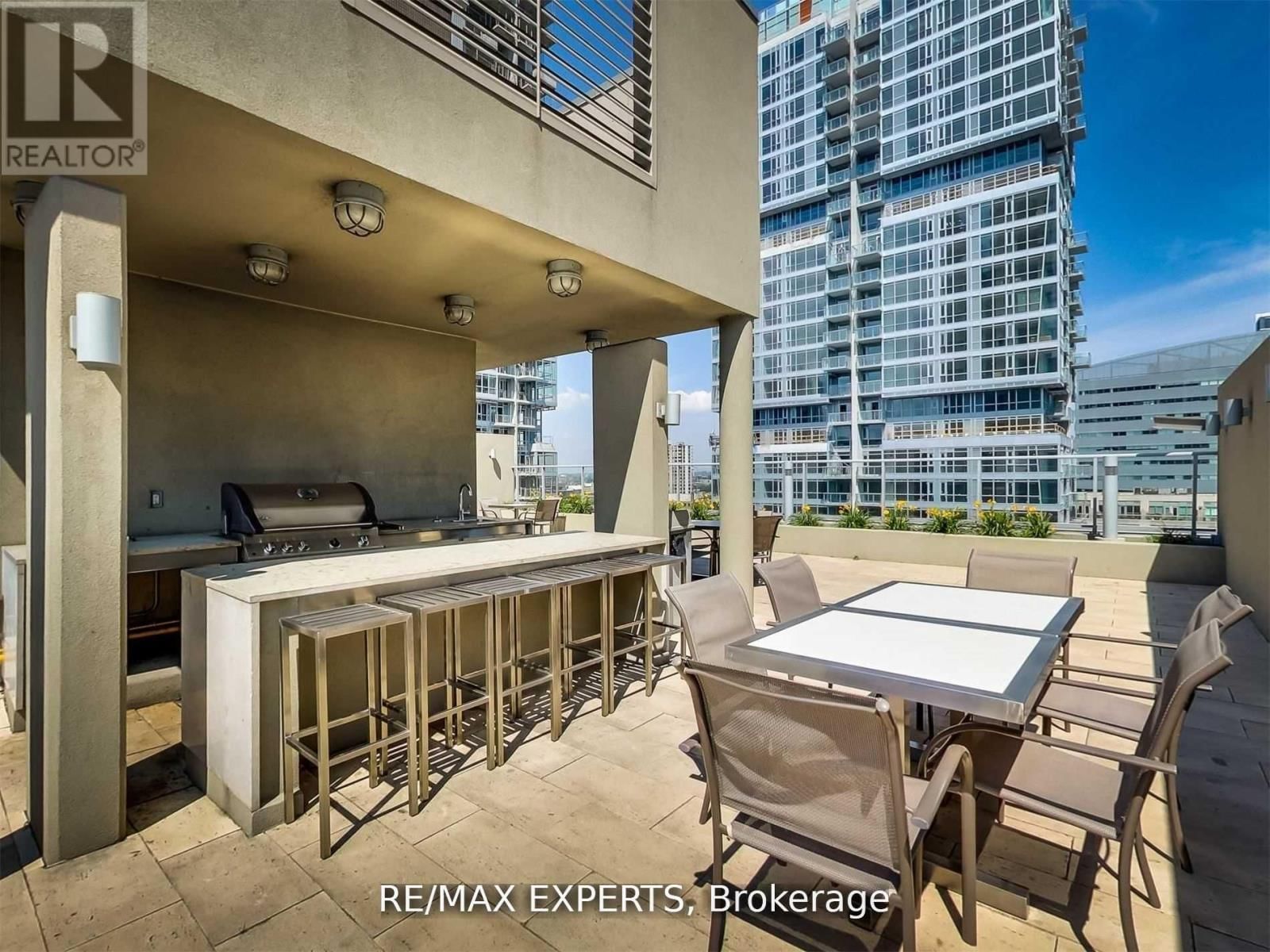 302 - 126 SIMCOE STREET Image 26