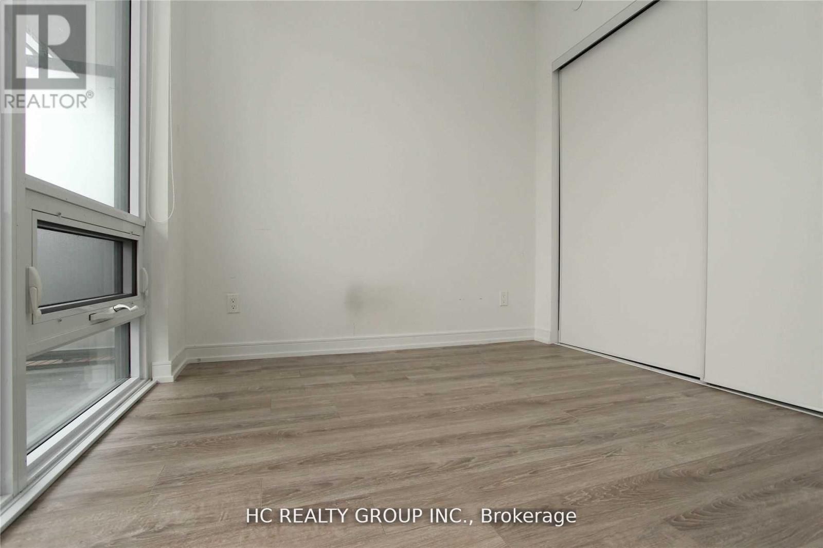 1204 - 28 WELLESLEY STREET EAST Image 13