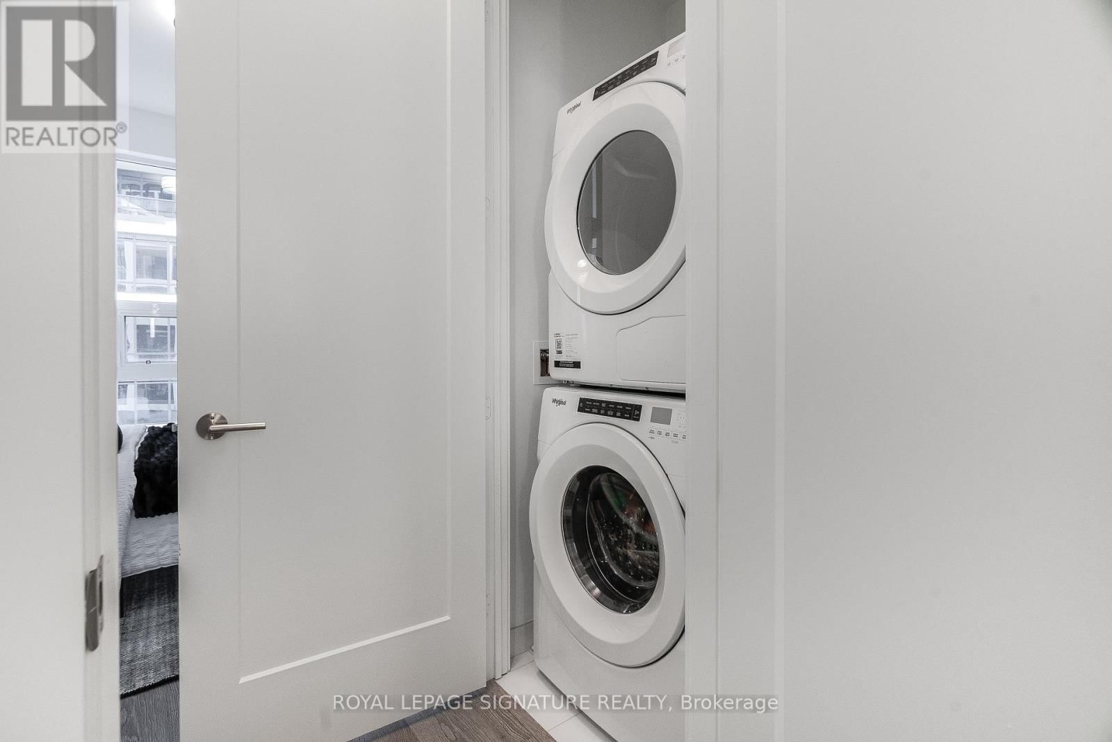 501 - 115 DENISON AVENUE Image 17