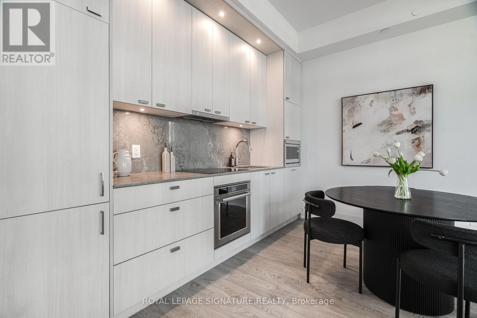 501 - 115 DENISON AVENUE Image 8