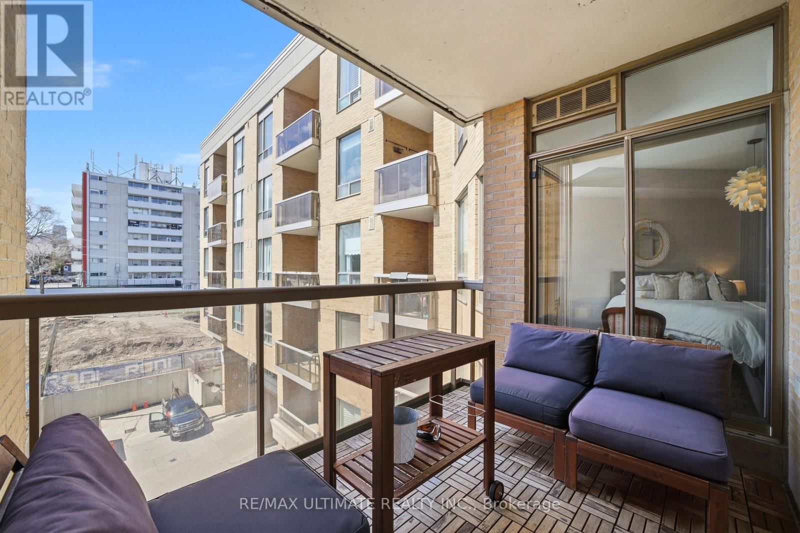 405 - 1750 BAYVIEW AVENUE Image 17