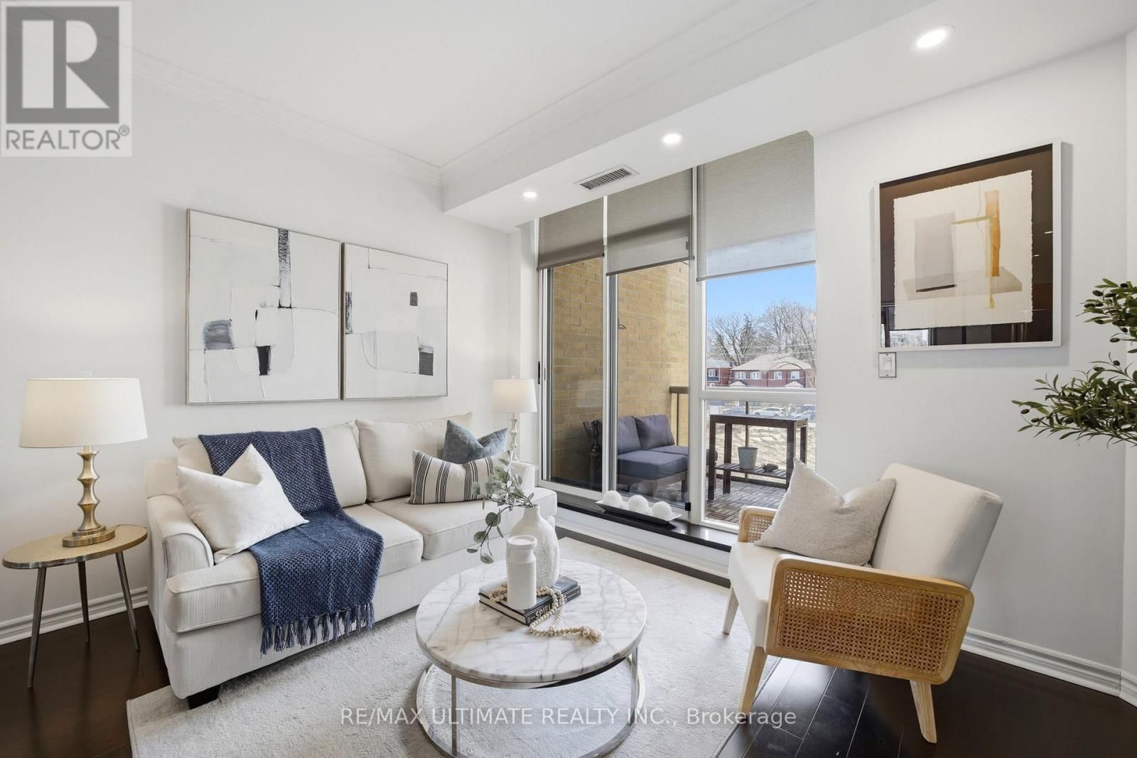 405 - 1750 BAYVIEW AVENUE Image 6