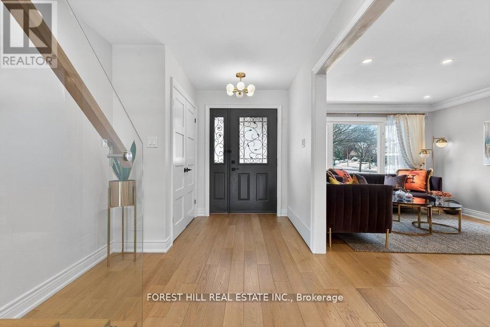 47 TOFINO CRESCENT Image 1