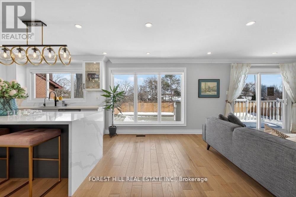 47 TOFINO CRESCENT Image 14