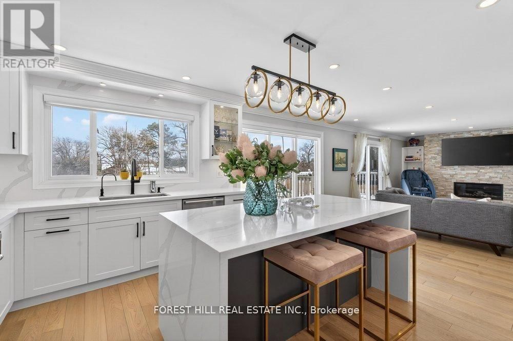 47 TOFINO CRESCENT Image 2