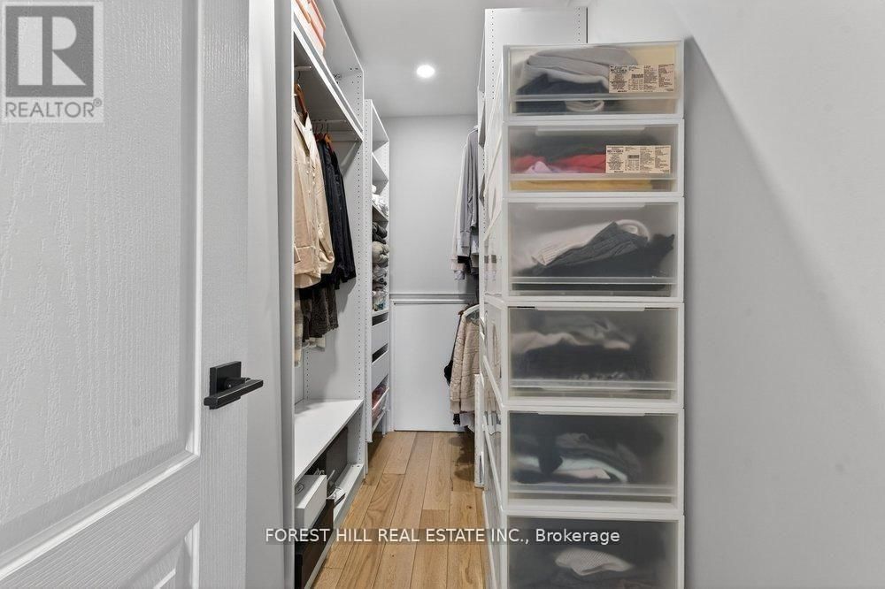 47 TOFINO CRESCENT Image 24