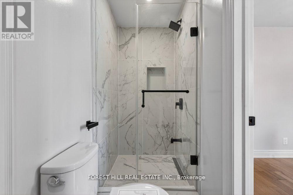 47 TOFINO CRESCENT Image 27