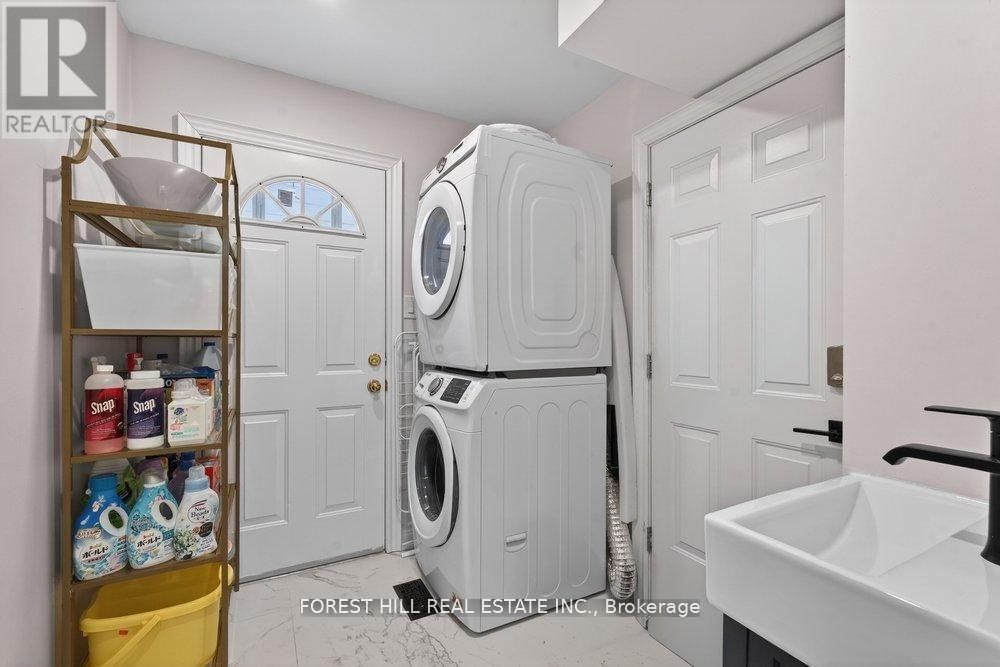 47 TOFINO CRESCENT Image 38