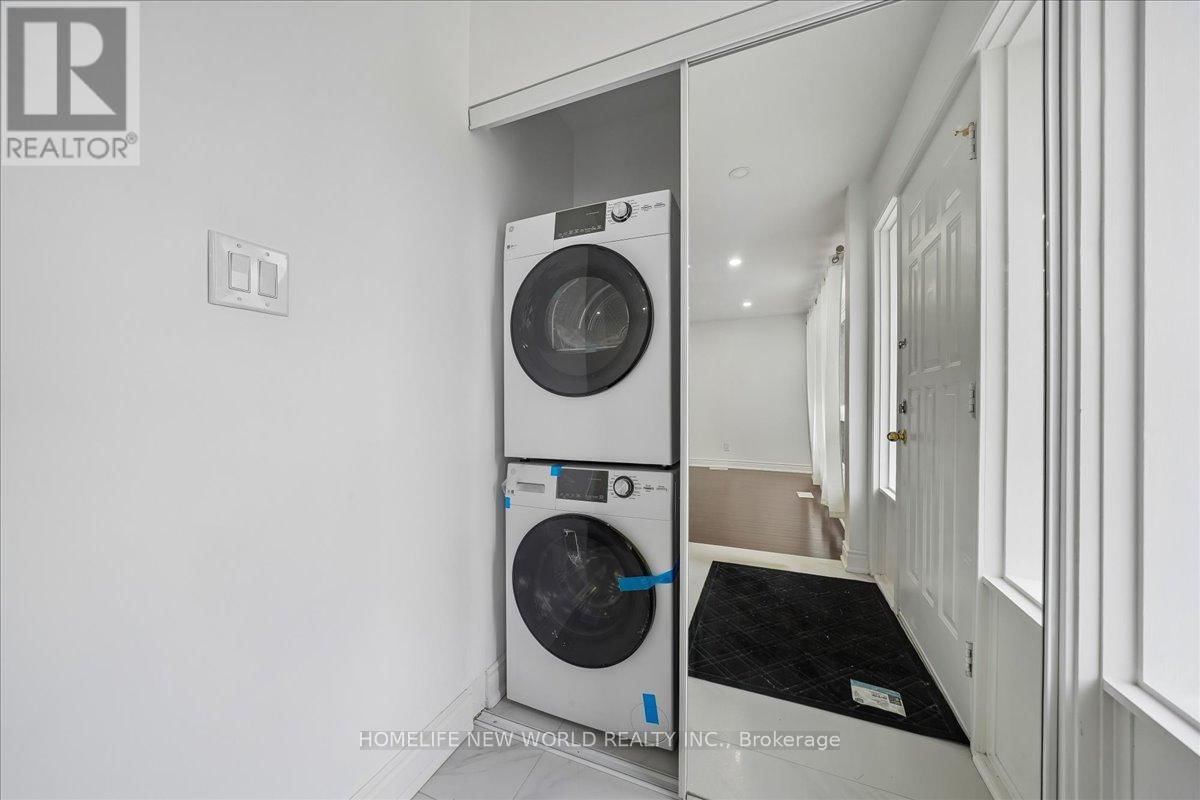 16 FLAVIAN CRESCENT Image 4