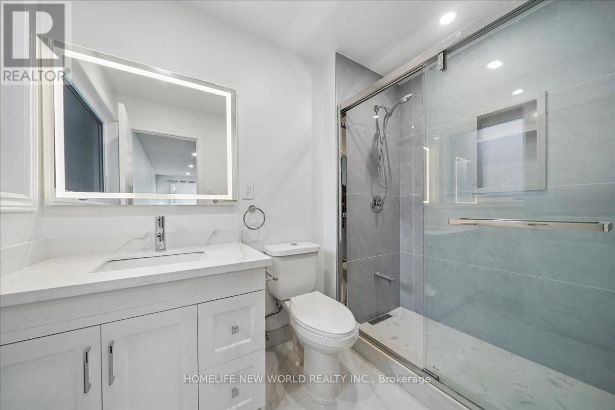 16 FLAVIAN CRESCENT Image 6