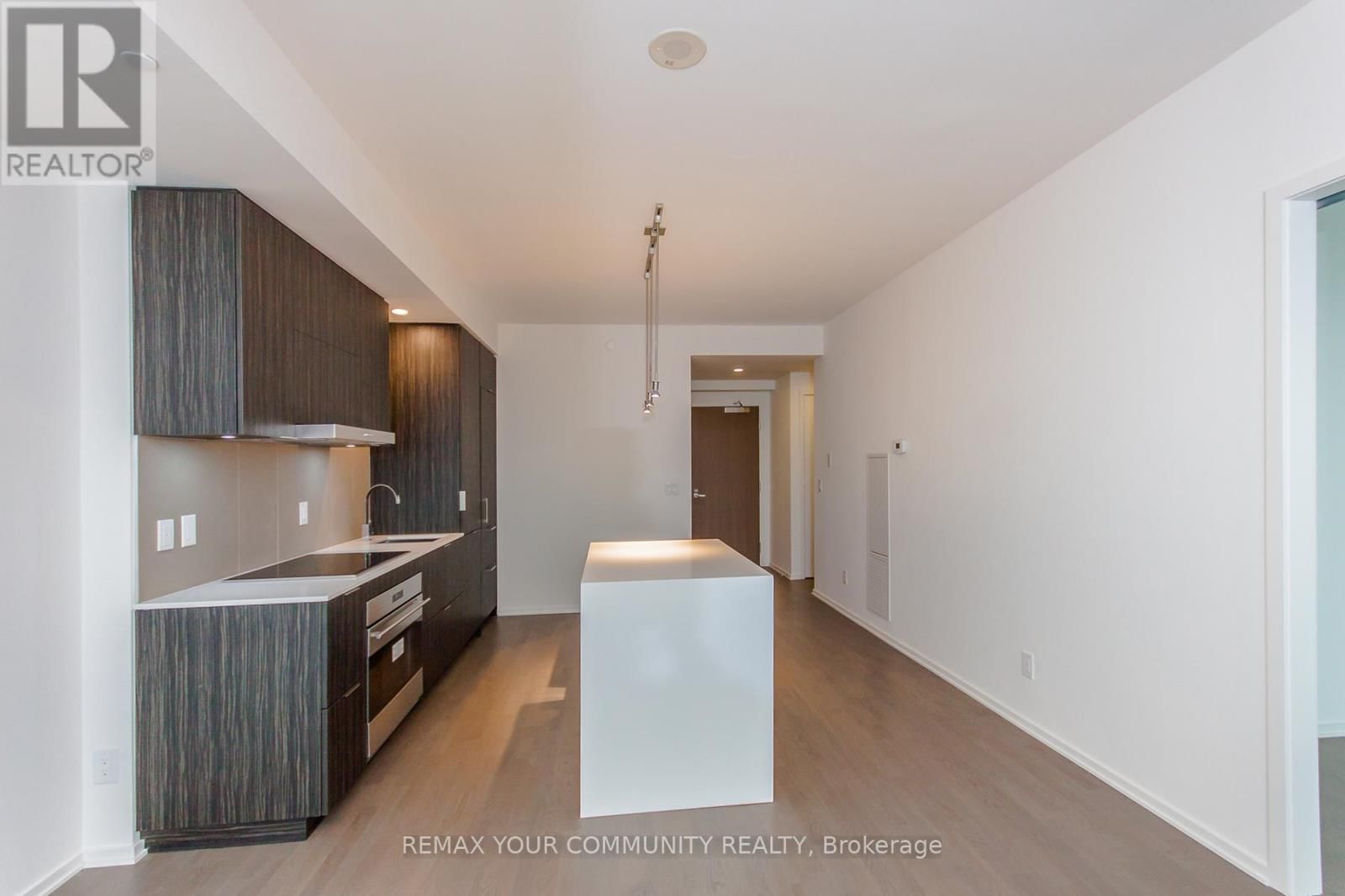 4604 - 1 BLOOR STREET EAST Image 17