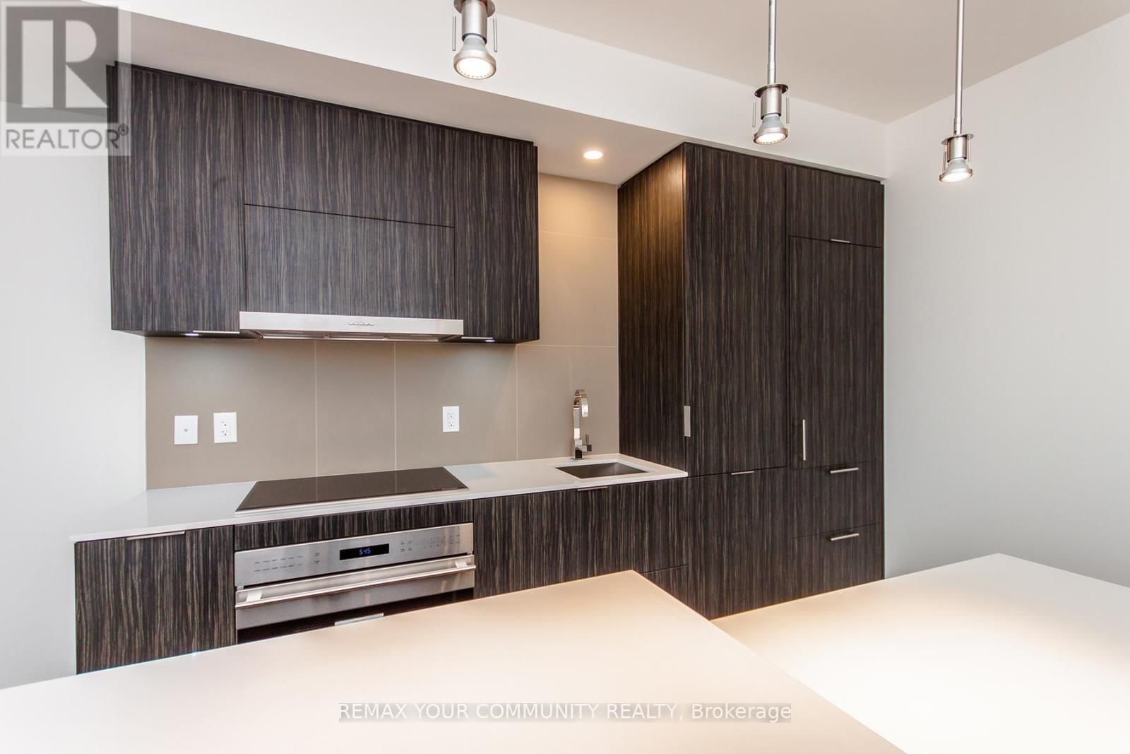 4604 - 1 BLOOR STREET EAST Image 20