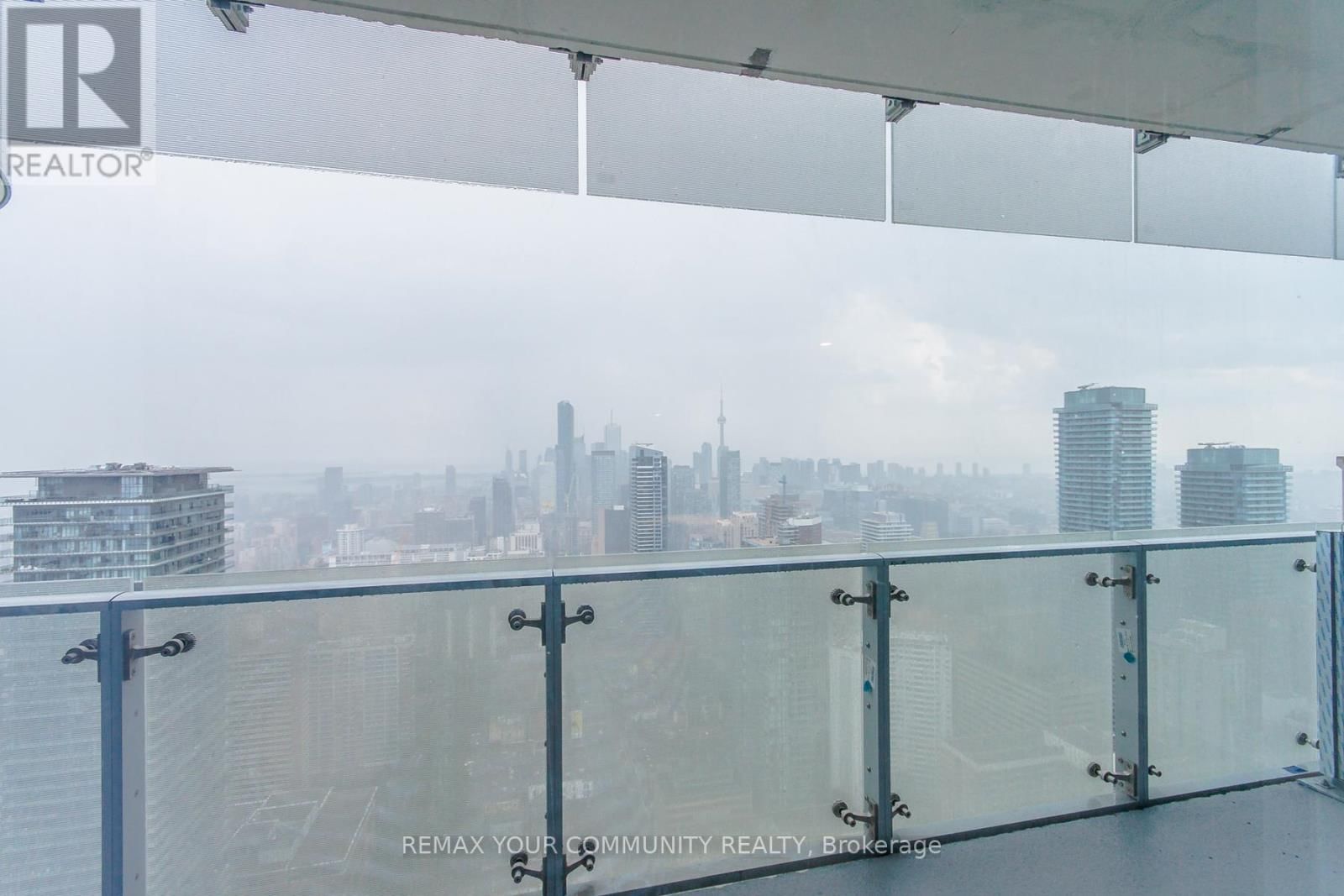 4604 - 1 BLOOR STREET EAST Image 21