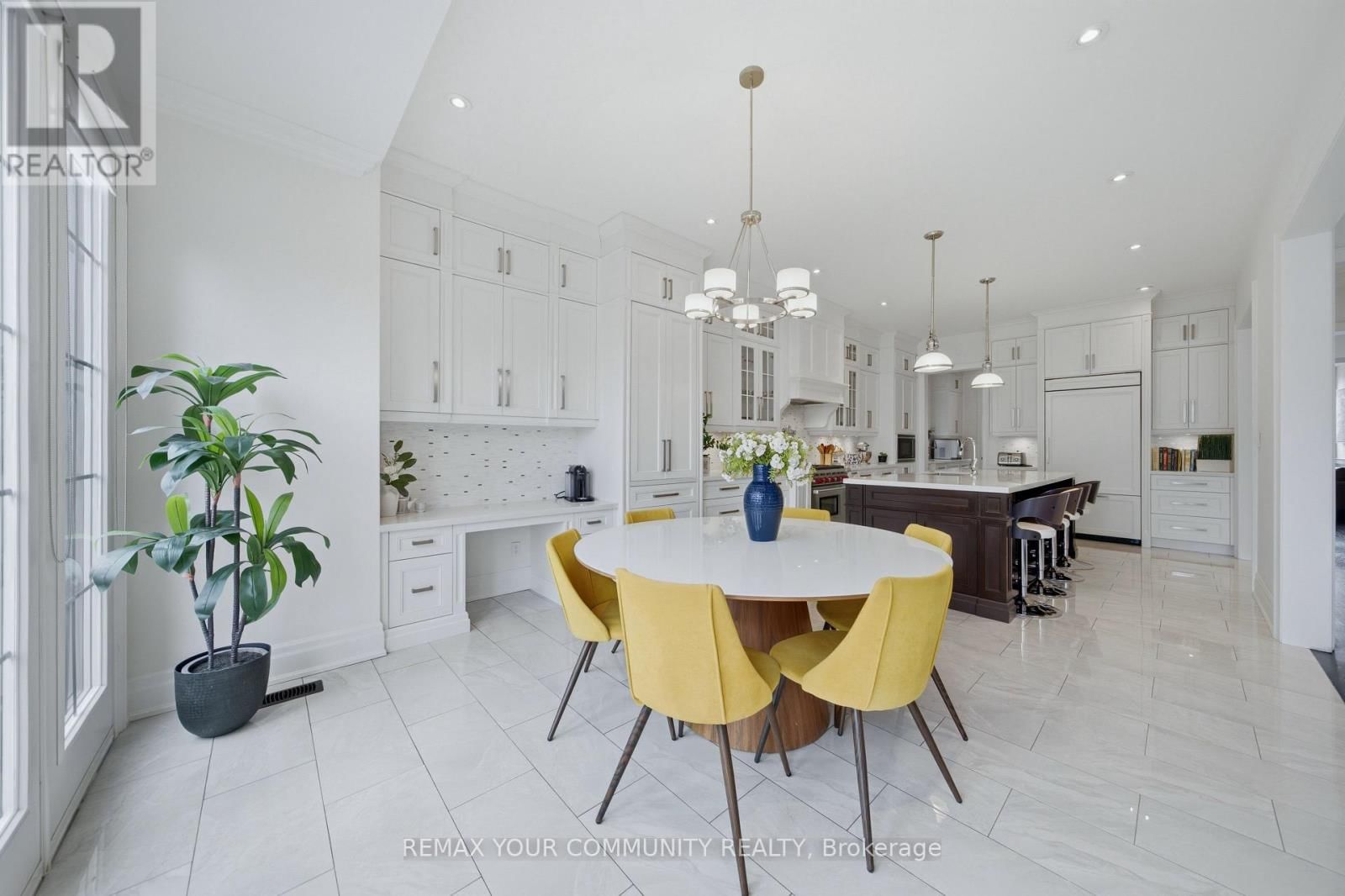 116 FRONTENAC AVENUE Image 17