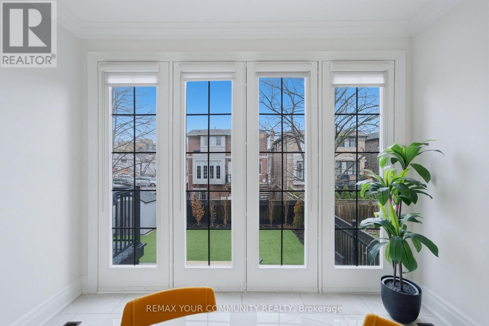 116 FRONTENAC AVENUE Image 18