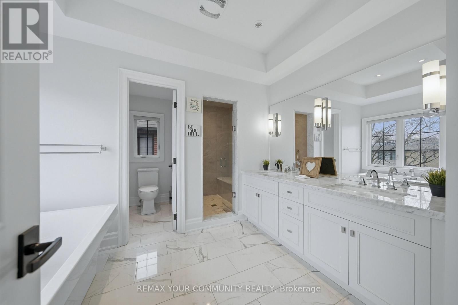 116 FRONTENAC AVENUE Image 25