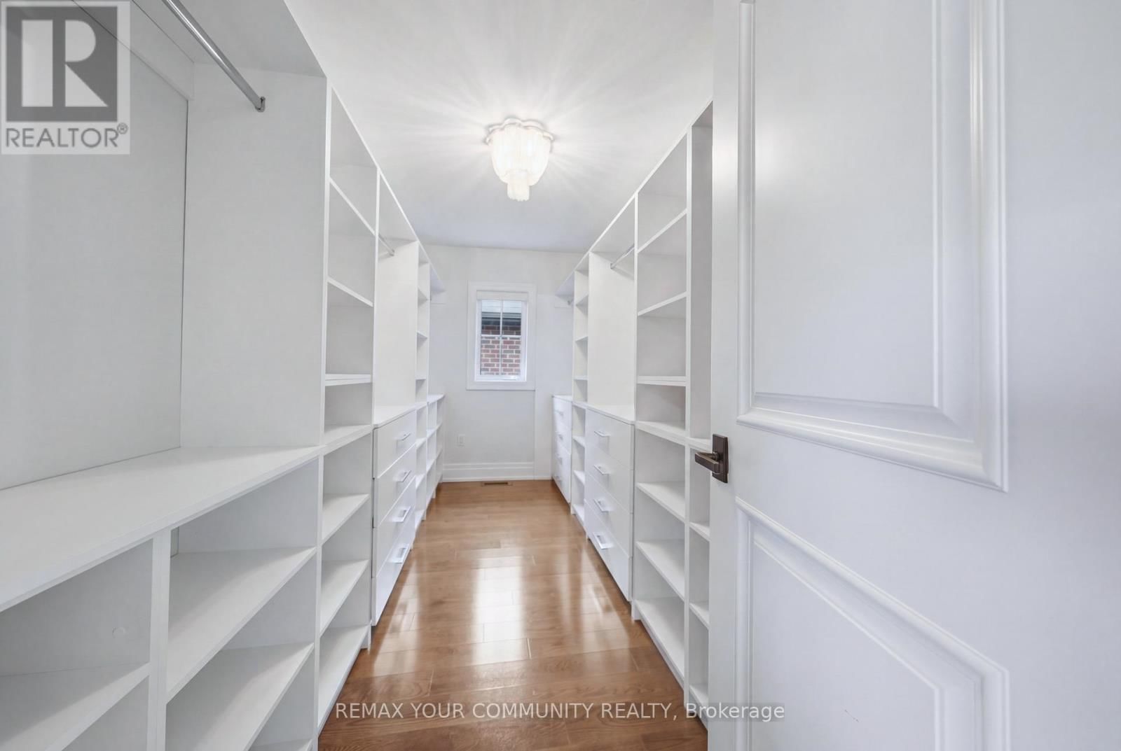 116 FRONTENAC AVENUE Image 27