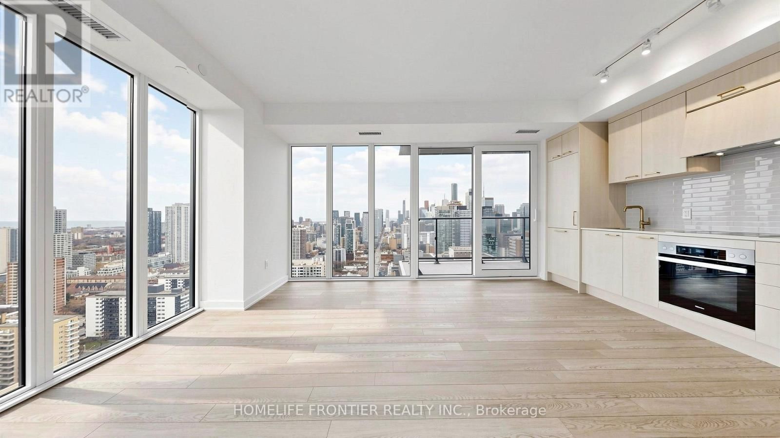 2909 - 634 CHURCH STREET Image 1