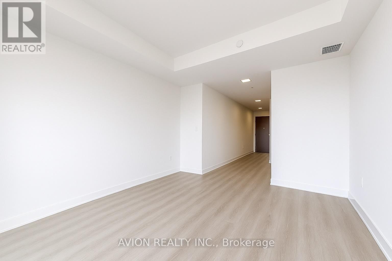 716 - 50 MCCAUL STREET Image 10