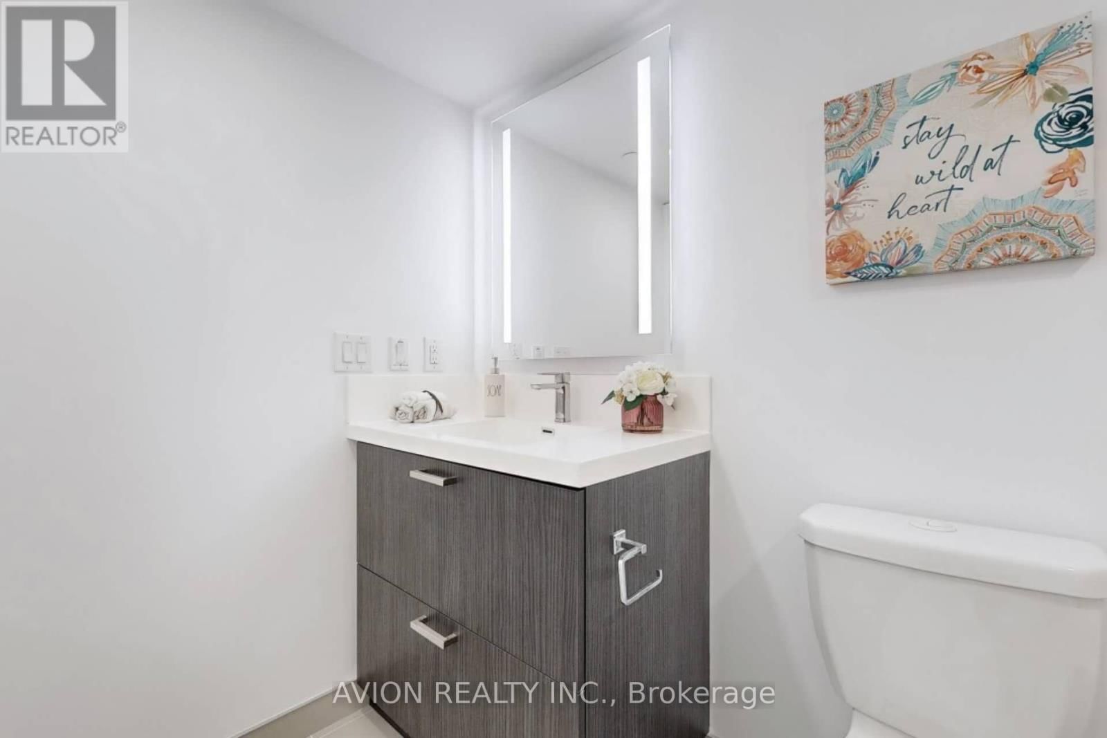 716 - 50 MCCAUL STREET Image 14