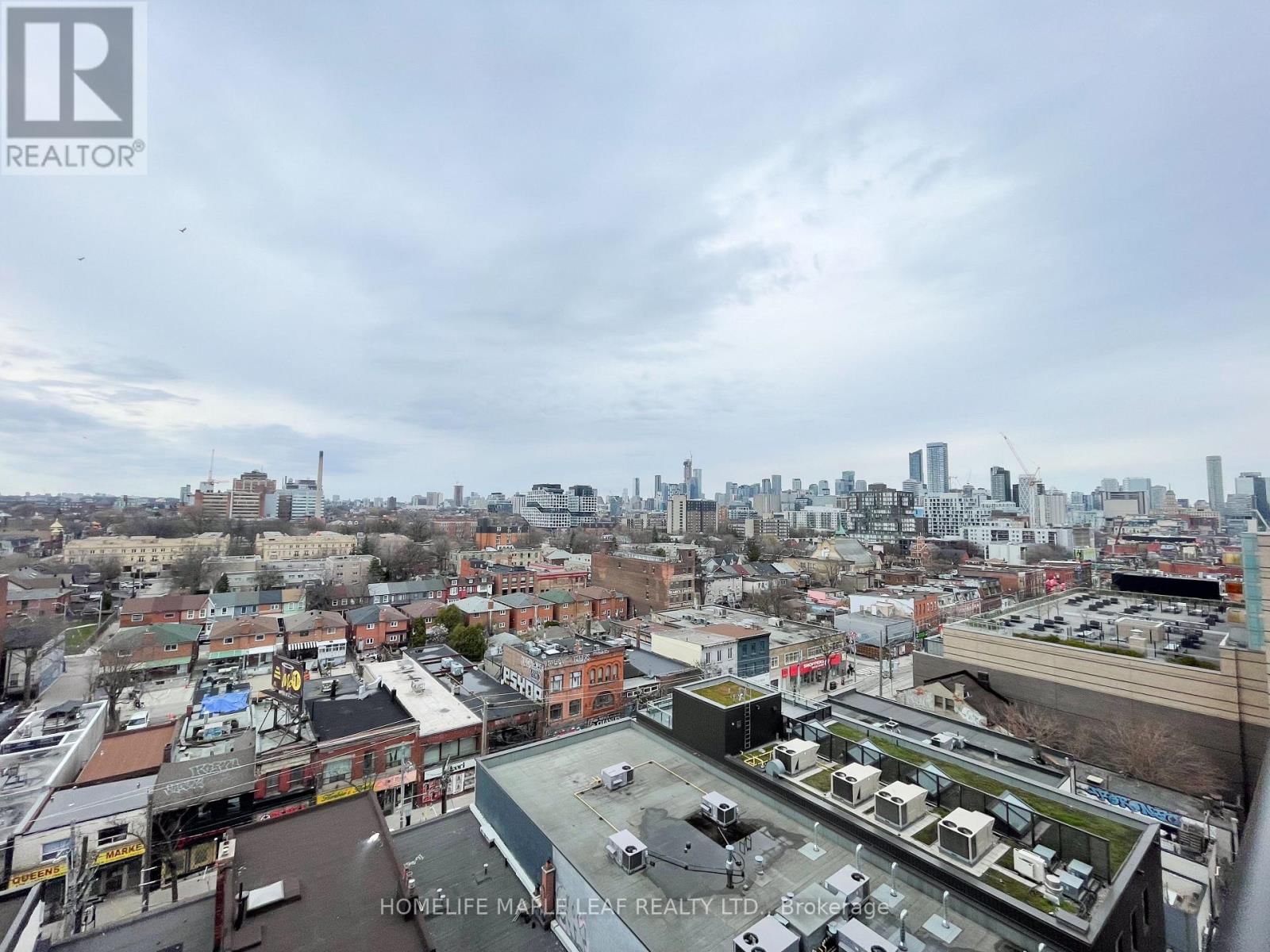 1019 - 608 RICHMOND STREET WEST Image 9