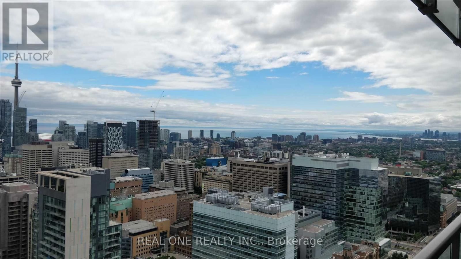 3606 - 38 GRENVILLE AVENUE Image 2