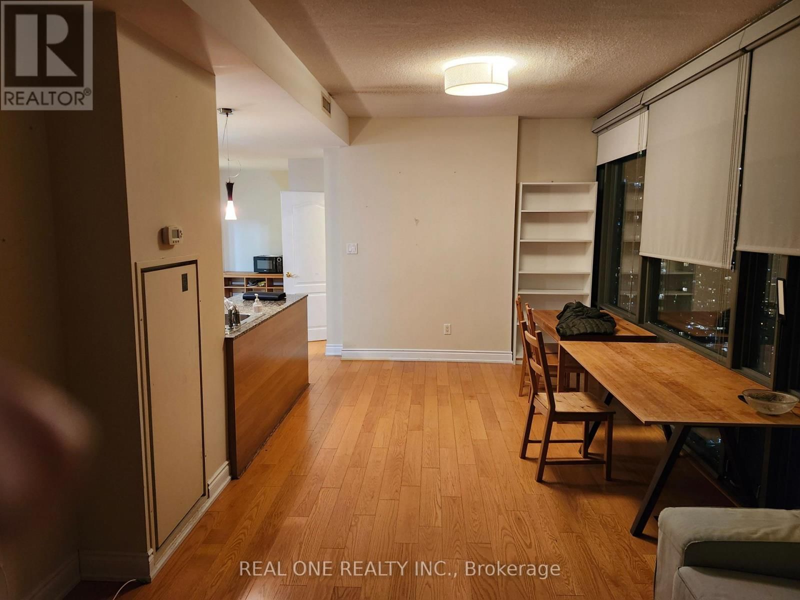 3606 - 38 GRENVILLE AVENUE Image 6