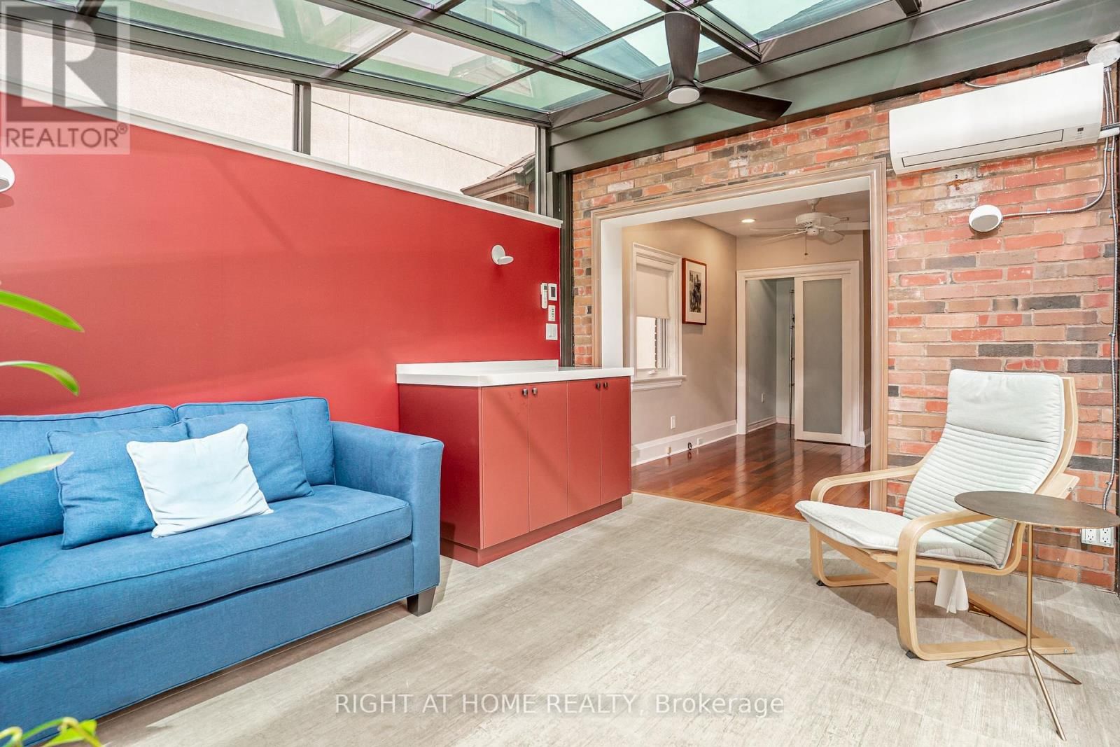 107 EVERDEN ROAD Image 23