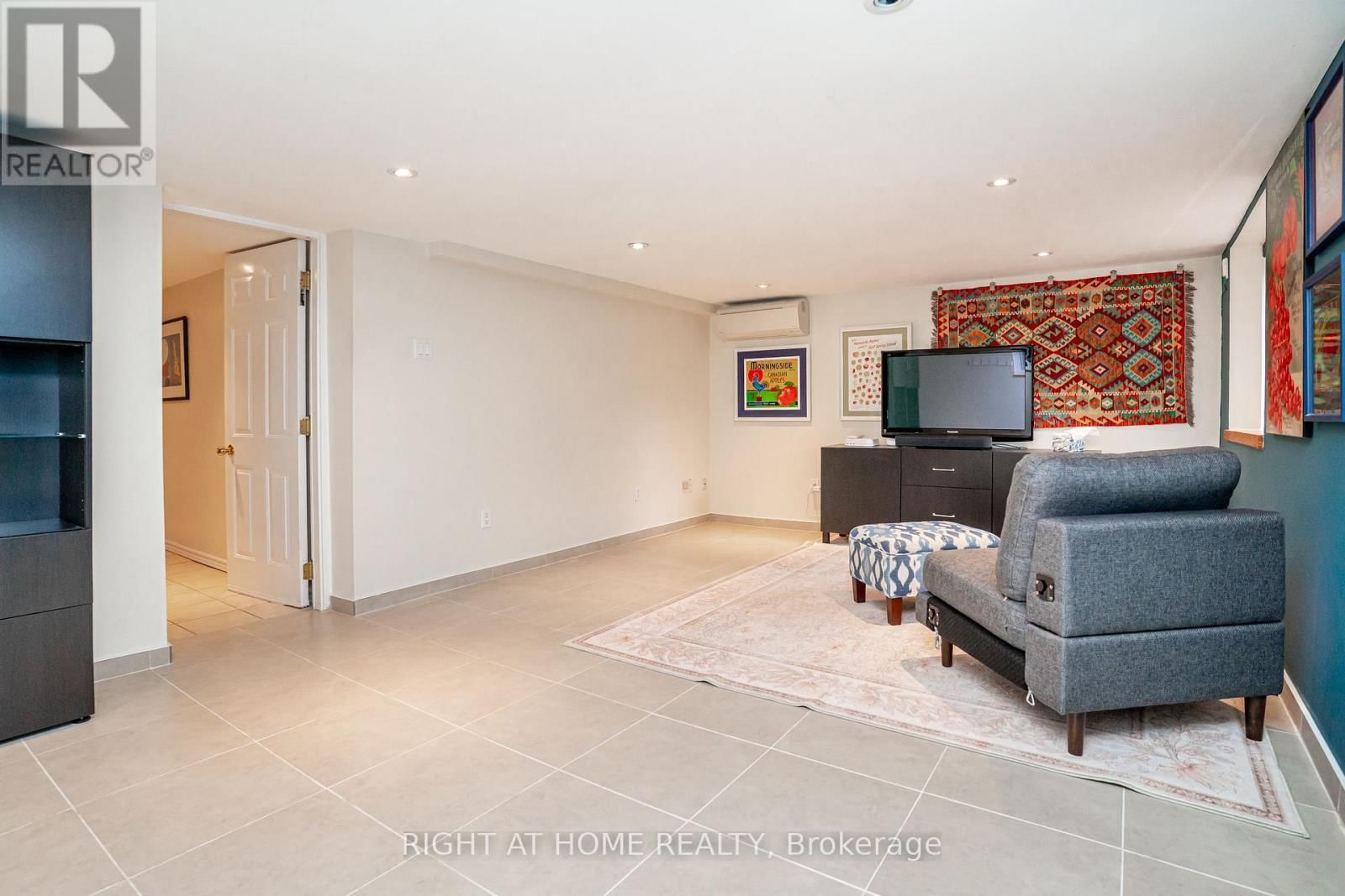 107 EVERDEN ROAD Image 27