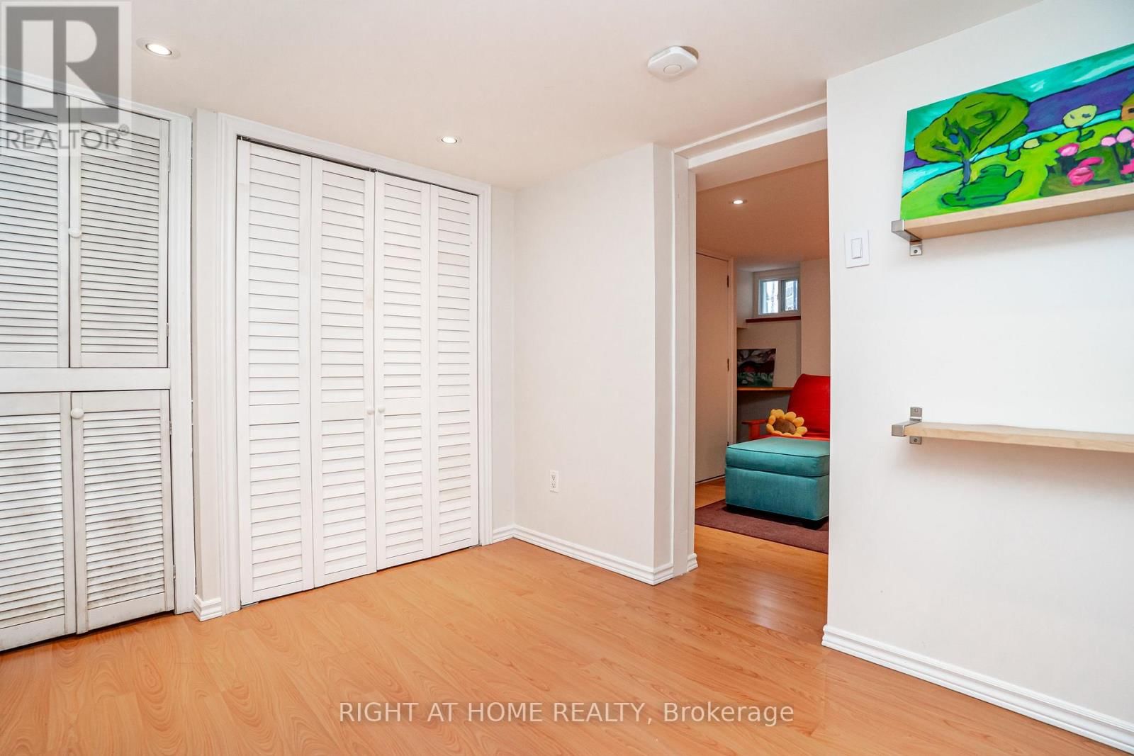 107 EVERDEN ROAD Image 34