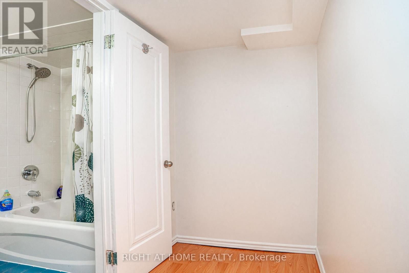 107 EVERDEN ROAD Image 35