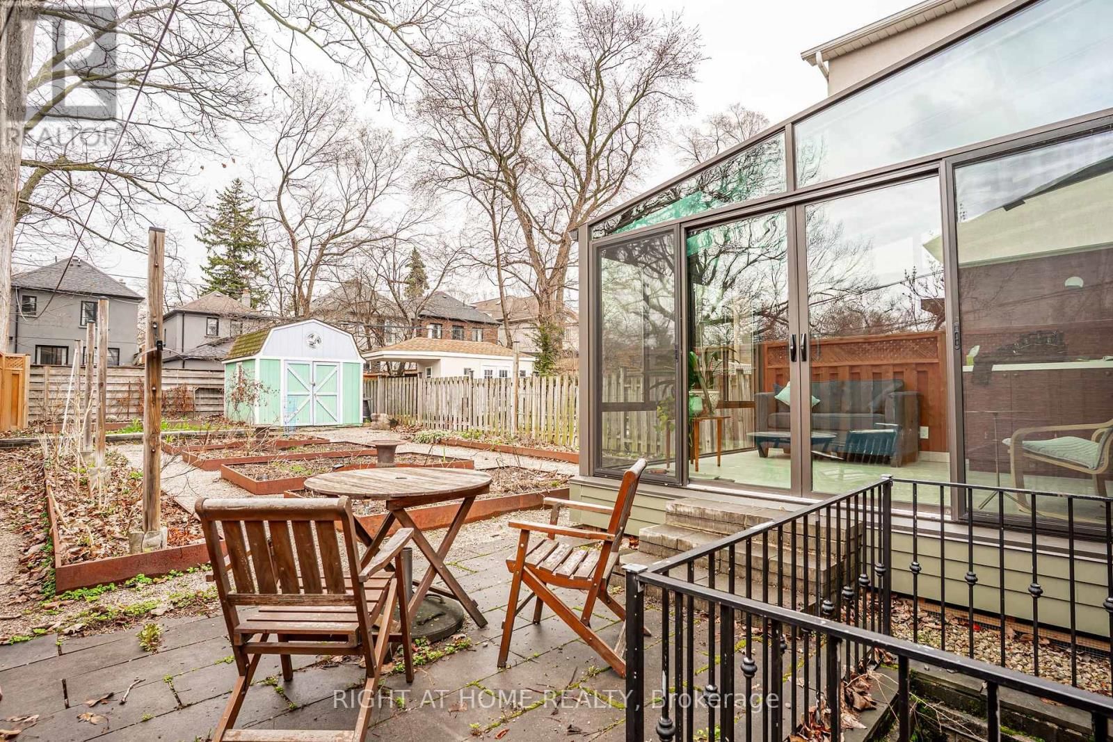 107 EVERDEN ROAD Image 39