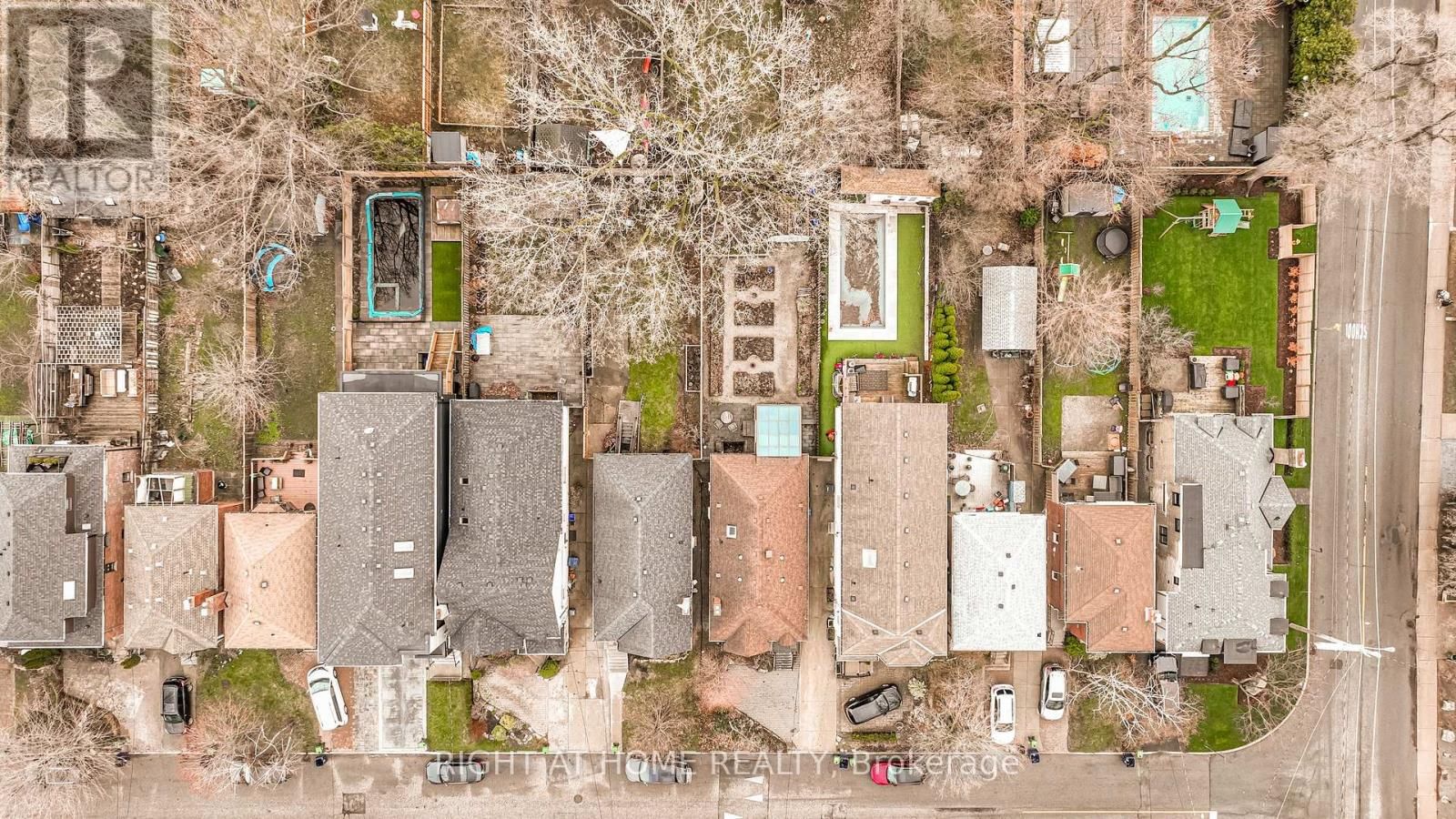 107 EVERDEN ROAD Image 42