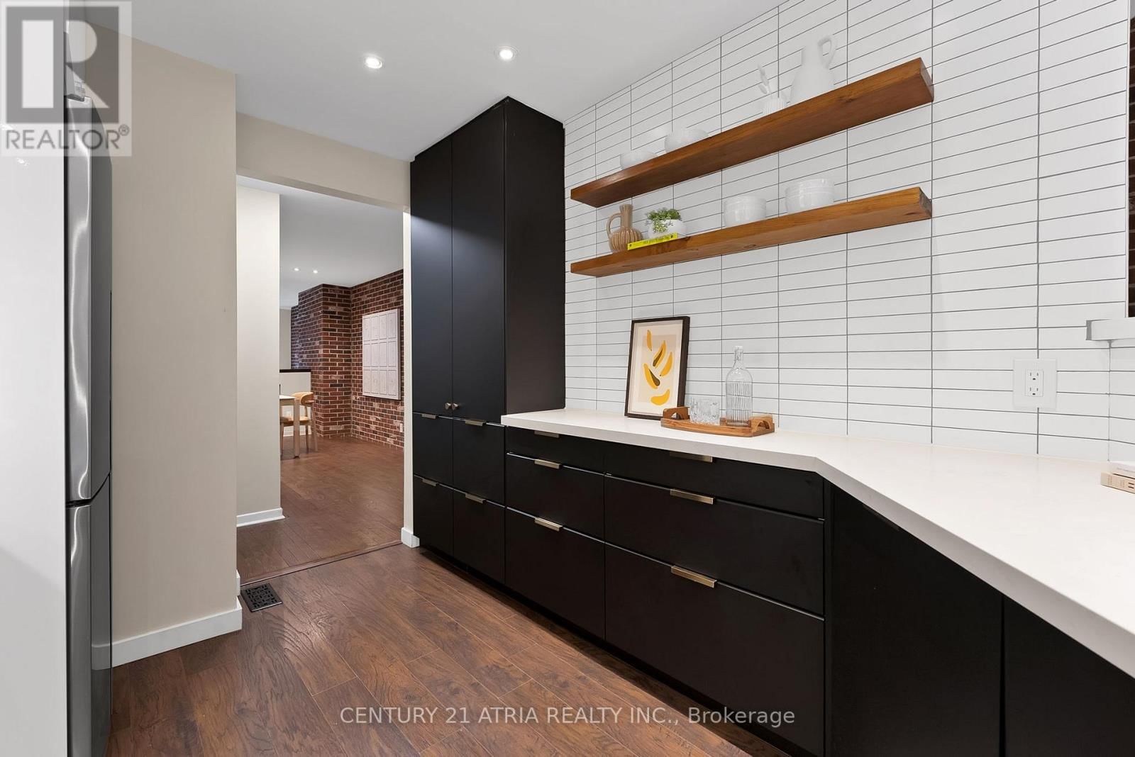 65 MCGILL STREET Image 10