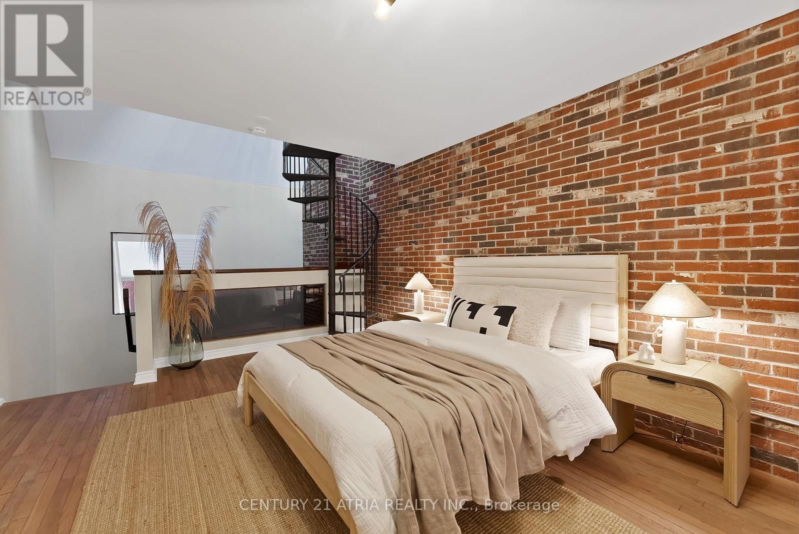 65 MCGILL STREET Image 15