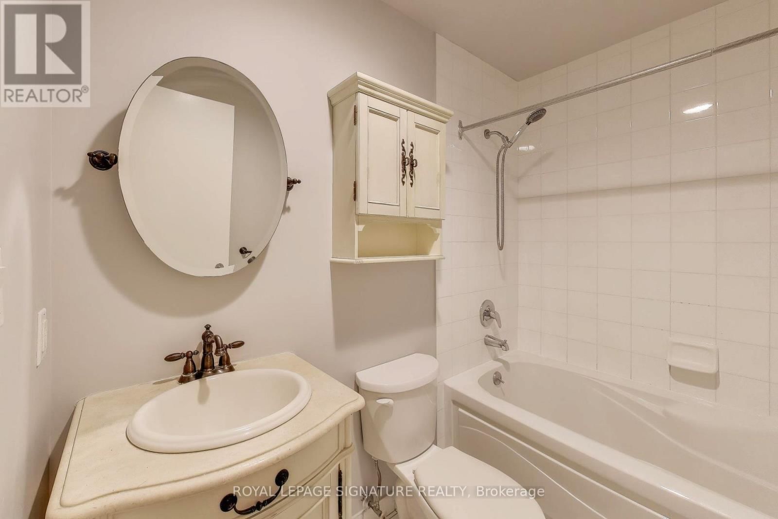 801 - 700 KING STREET WEST Image 7