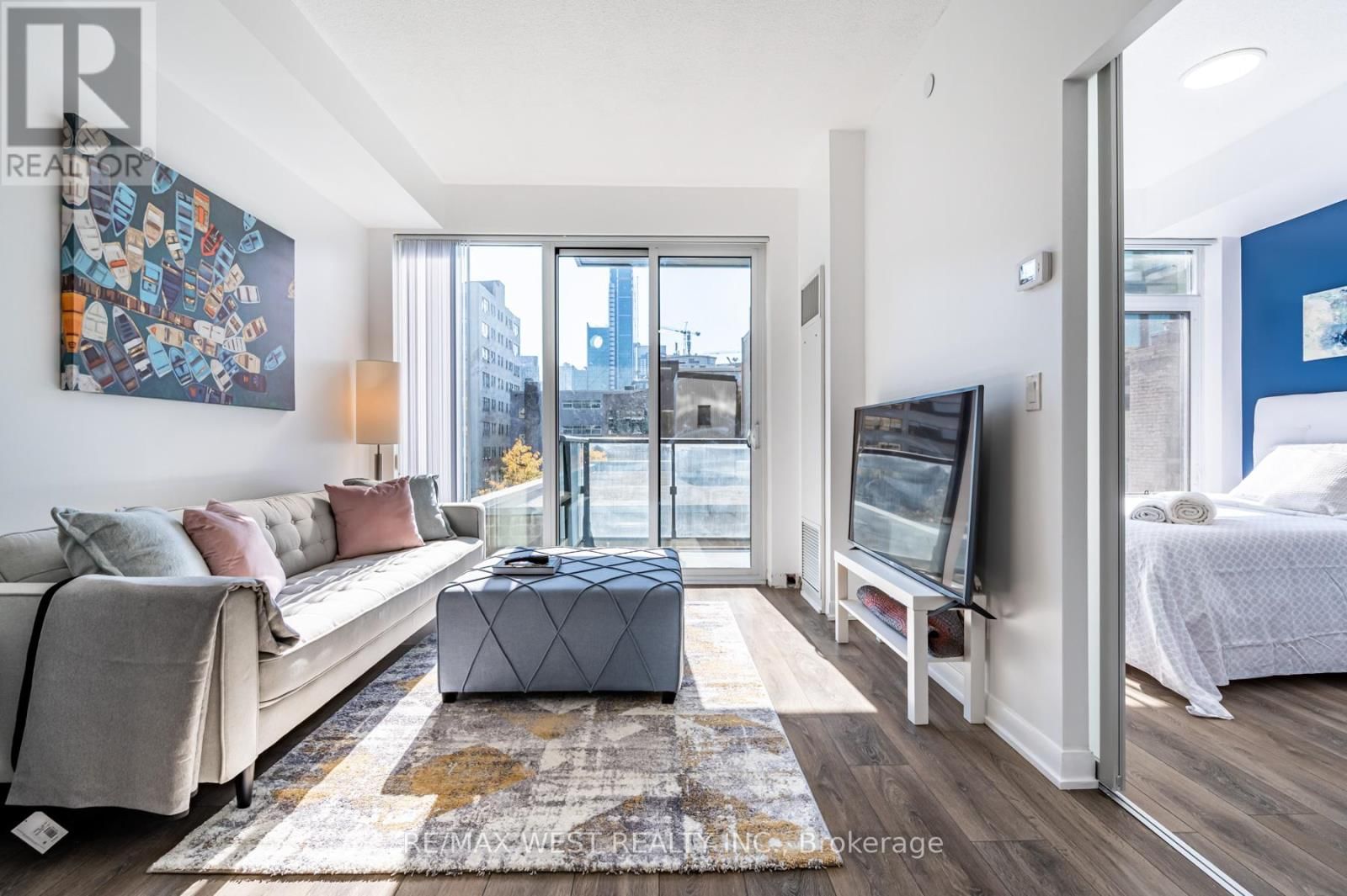 409 - 435 RICHMOND STREET WEST Image 2