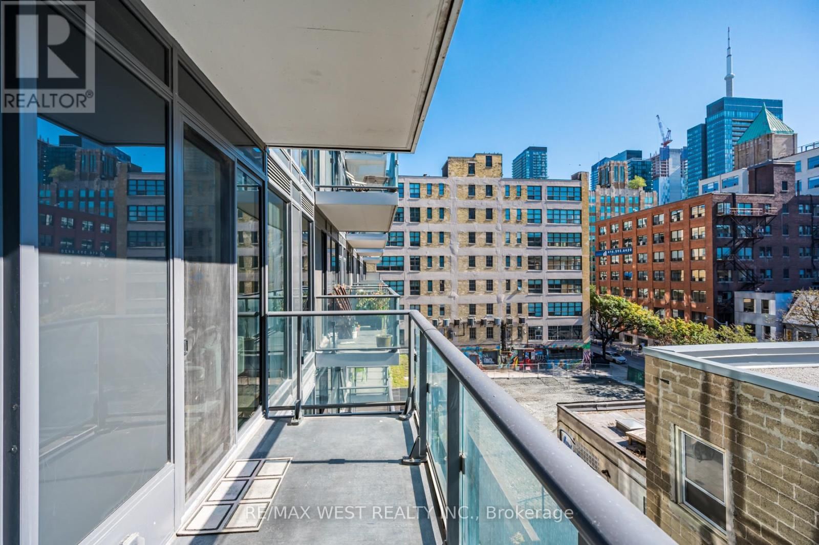 409 - 435 RICHMOND STREET WEST Image 3