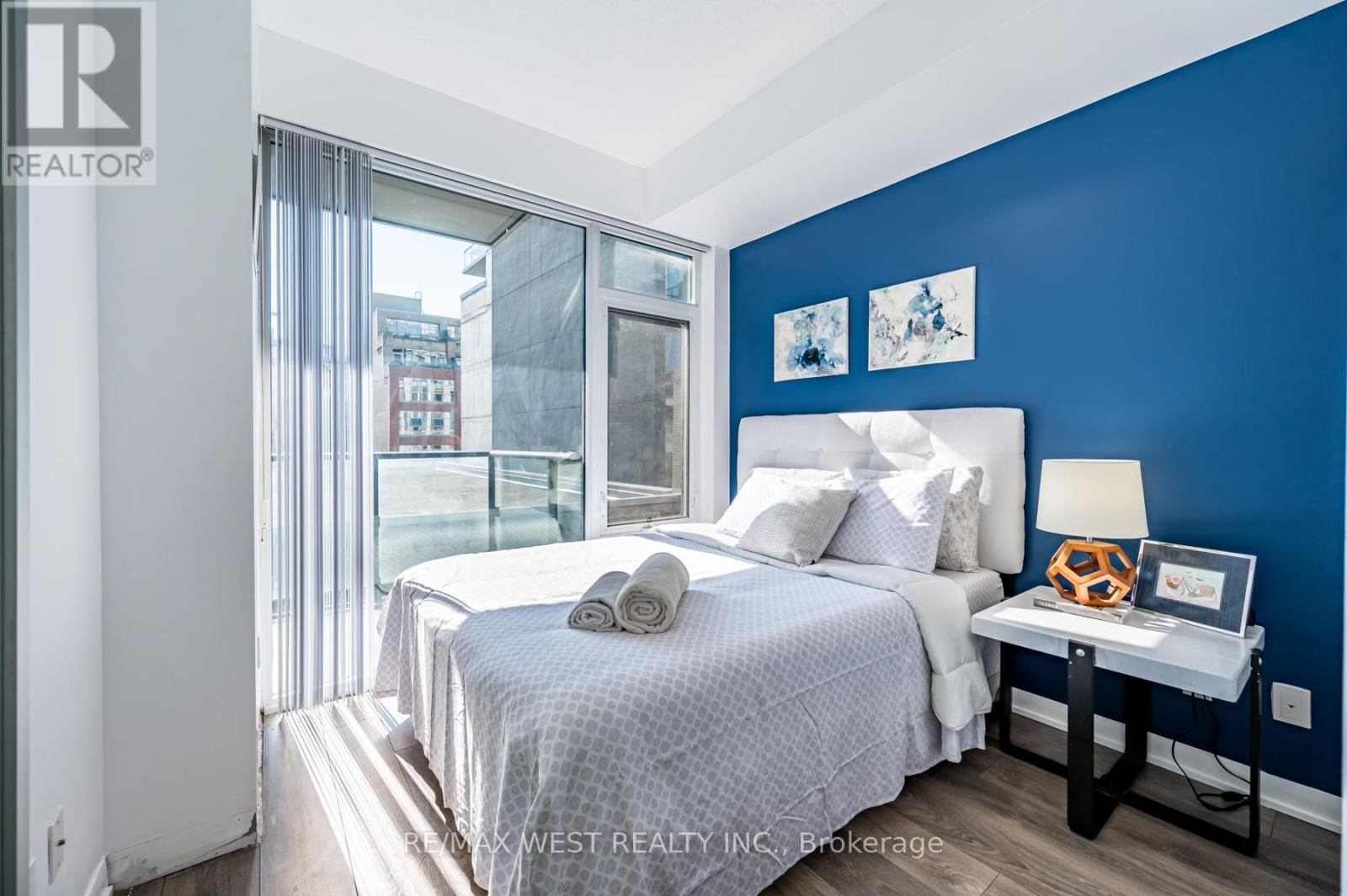 409 - 435 RICHMOND STREET WEST Image 9