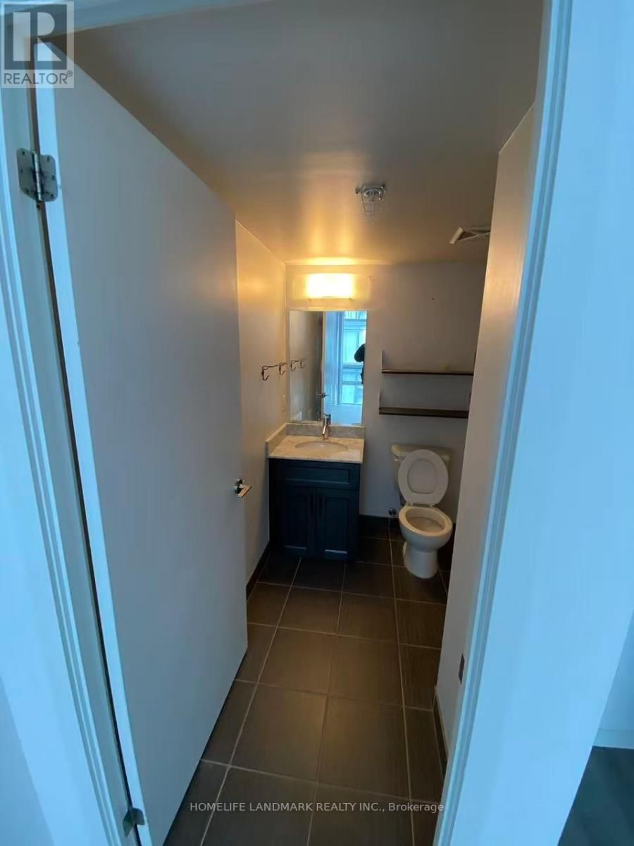 ph02 - 36 LISGAR STREET Image 9