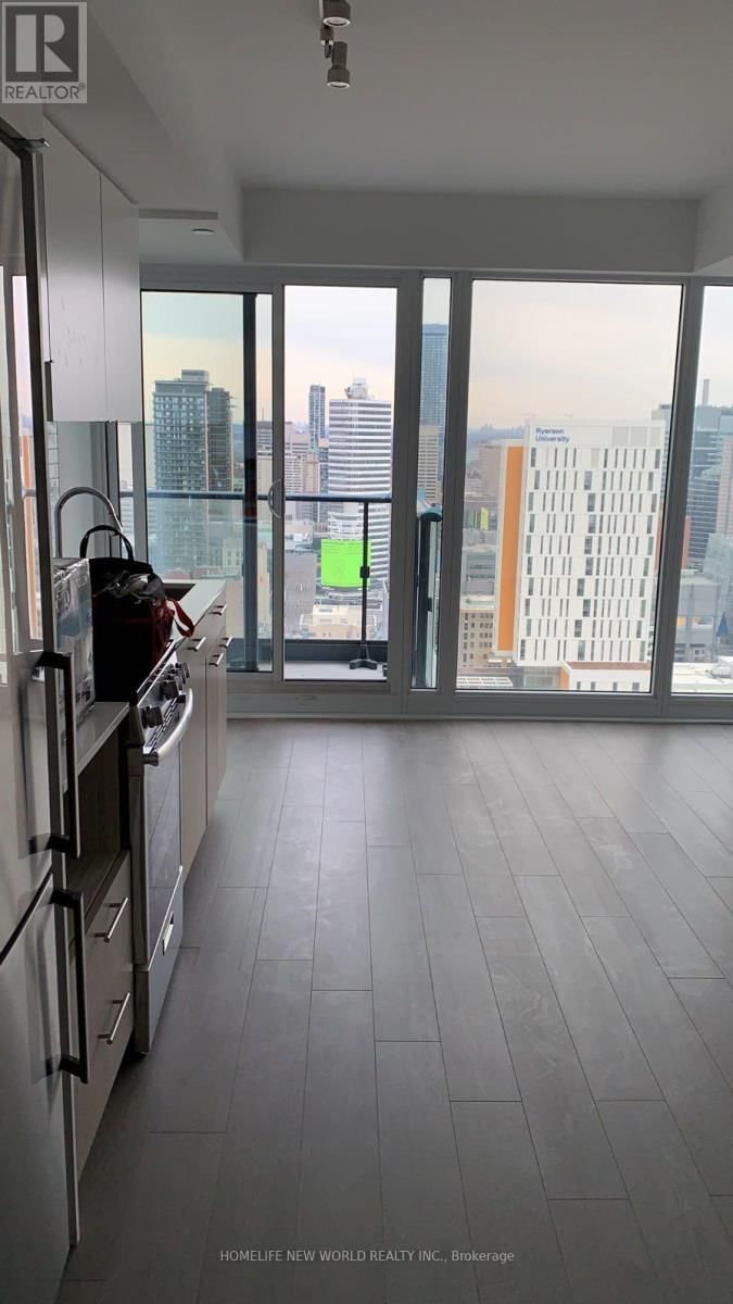 3607 - 251 JARVIS STREET Image 4