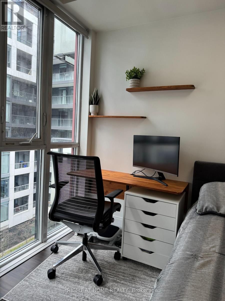 708 - 560 FRONT STREET WEST STREET WEST Image 8