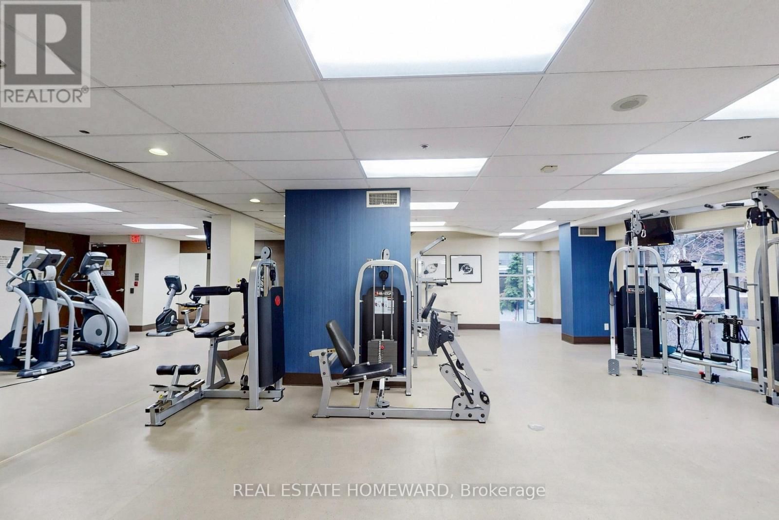 402 - 23 SHEPPARD AVENUE EAST Image 17